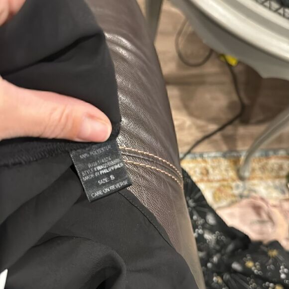 Ro & De black short sleeve blouse - Picture 5 of 5